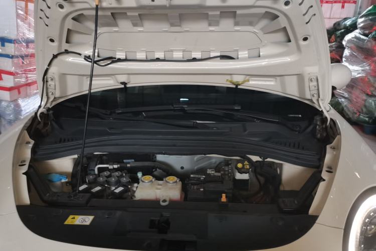 Used JAC Yiwei 3 2023 405km Air Engine Bay