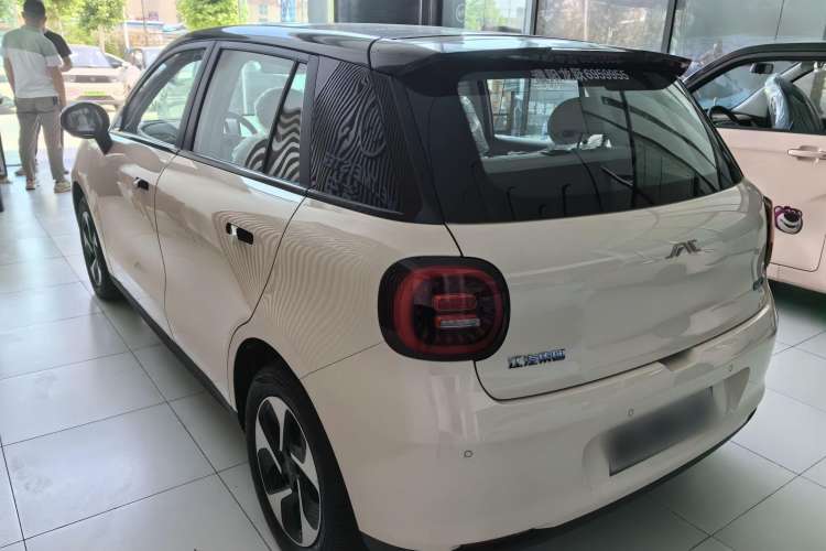 Used JAC Yiwei 3 2023 405km Pro Exterior 2