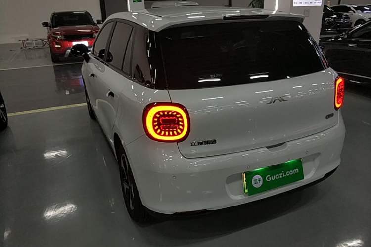 Used JAC Yiwei 3 2023 505 km Championship Edition Exterior 2