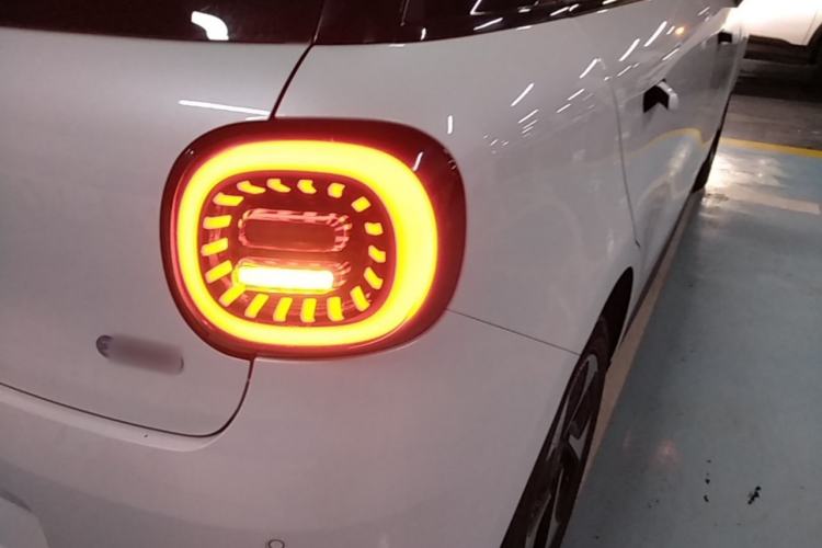 Used JAC Yiwei 3 2023 405km Air Exterior 3