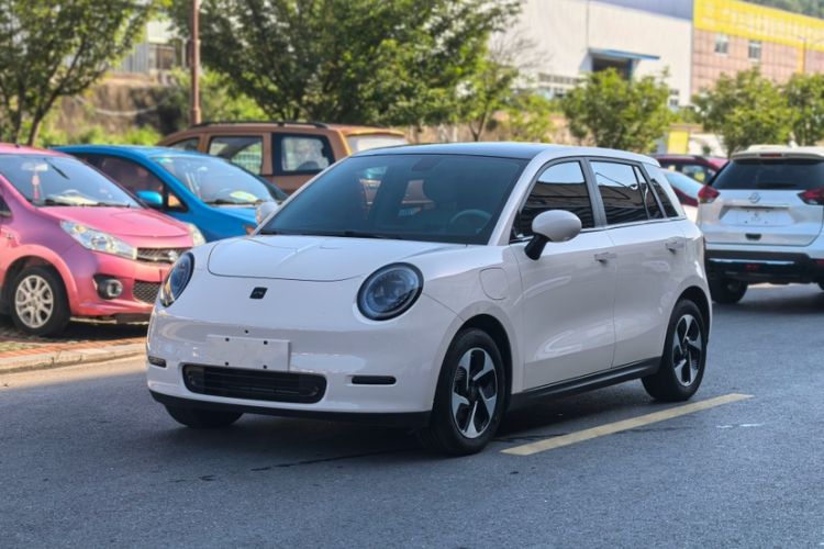 Used JAC Yiwei 3 2023 505km Air Exterior 3