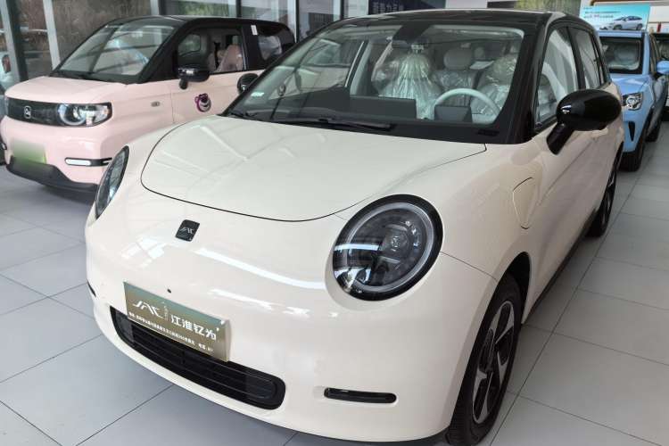 Used JAC Yiwei 3 2023 405km Pro Exterior 4