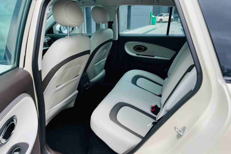 Used JAC Yiwei 3 2023 405km Air Exterior 6