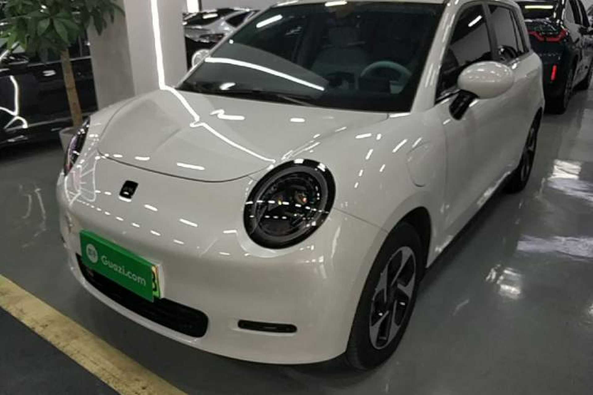 Used JAC Yiwei 3 2023 505 km Championship Edition Front Left 45 Deg