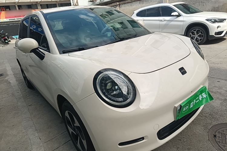 Used JAC Yiwei 3 2023 505km Air Front Right 45 Deg