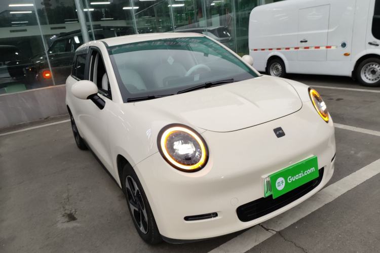 Used JAC Yiwei 3 2023 505 km Championship Edition Front Right 45 Deg