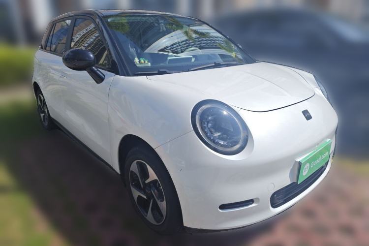 Used JAC Yiwei 3 2023 405km Lite Front Right 45 Deg
