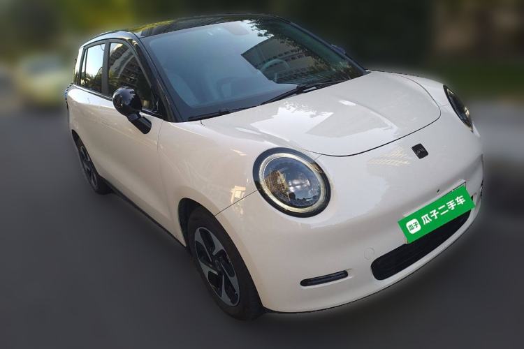 Used JAC Yiwei 3 2023 505km Pro Front Right 45 Deg