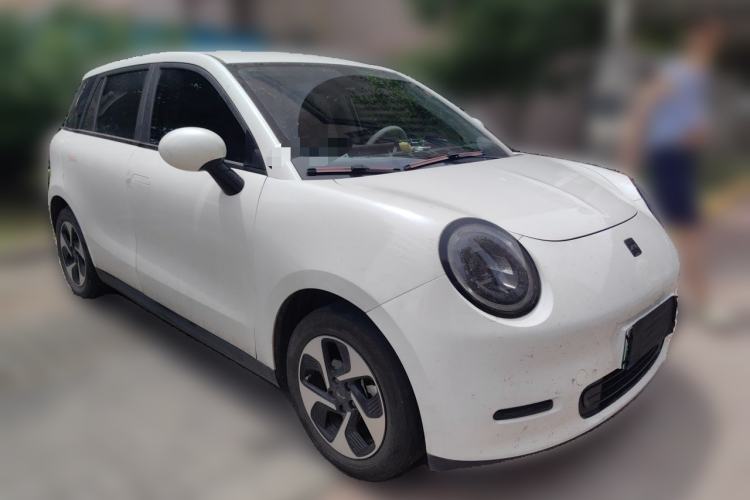 Used JAC Yiwei 3 2023 405km Lite Front Right 45 Deg