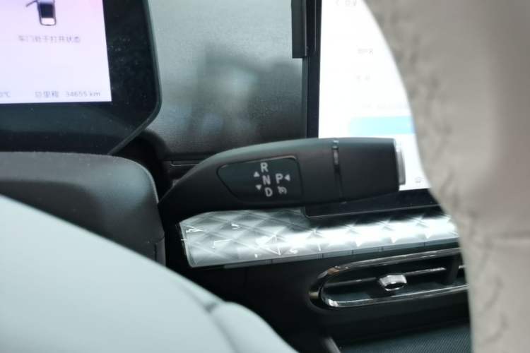 Used JAC Yiwei 3 2023 405km Air Gear Lever