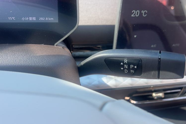 Used JAC Yiwei 3 2023 505km Pro Gear Lever