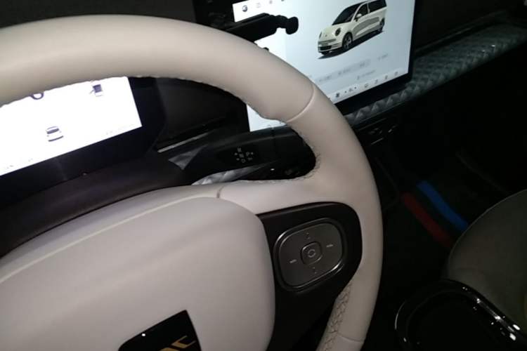 Used JAC Yiwei 3 2023 405km Air Gear Lever