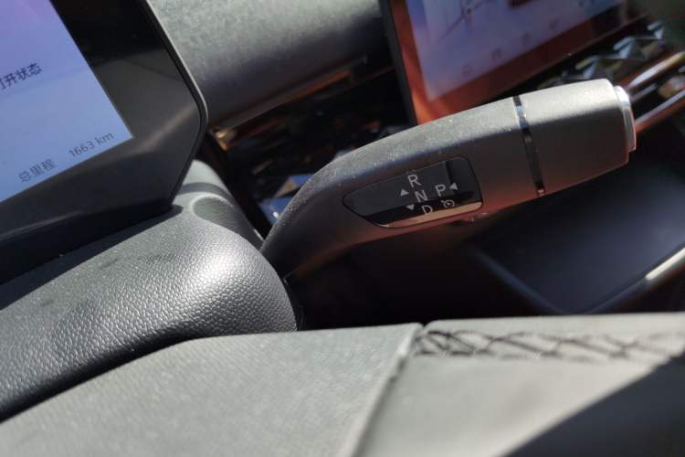 Used JAC Yiwei 3 2023 505 km Championship Edition Gear Lever