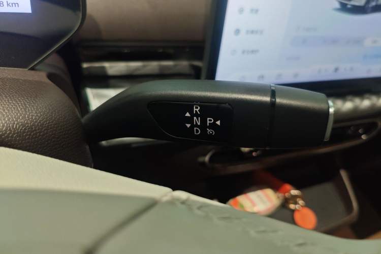 Used JAC Yiwei 3 2023 405km Pro Gear Lever