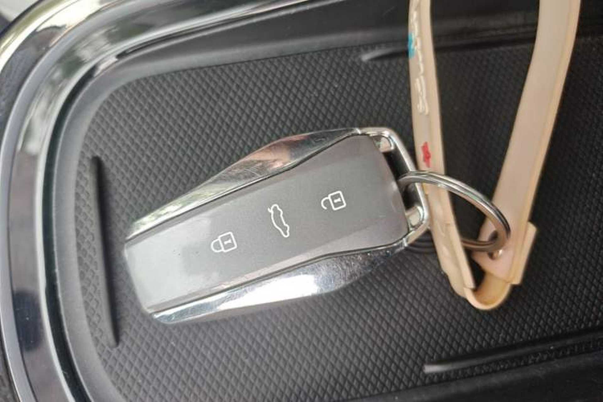Used JAC Yiwei 3 2023 505km Pro Interior 1