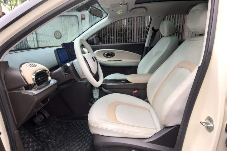 Used JAC Yiwei 3 2023 505km Pro Interior 2