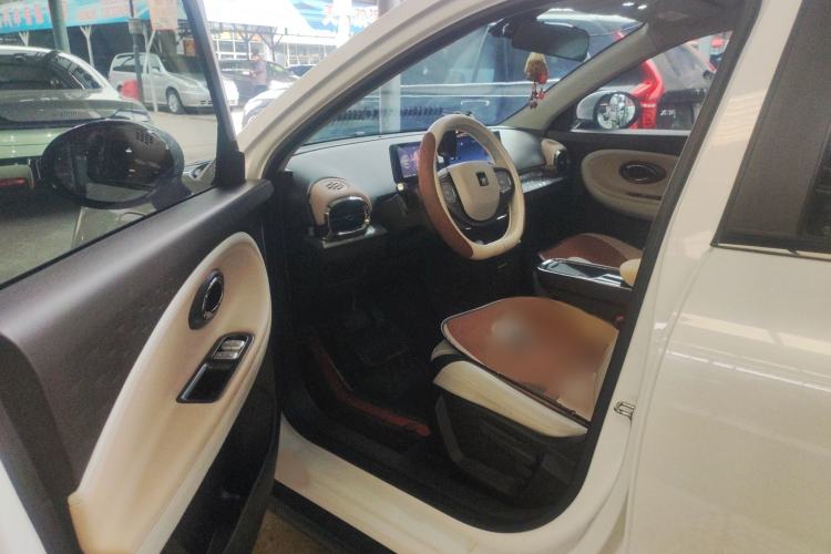 Used JAC Yiwei 3 2023 405km Lite Interior 2