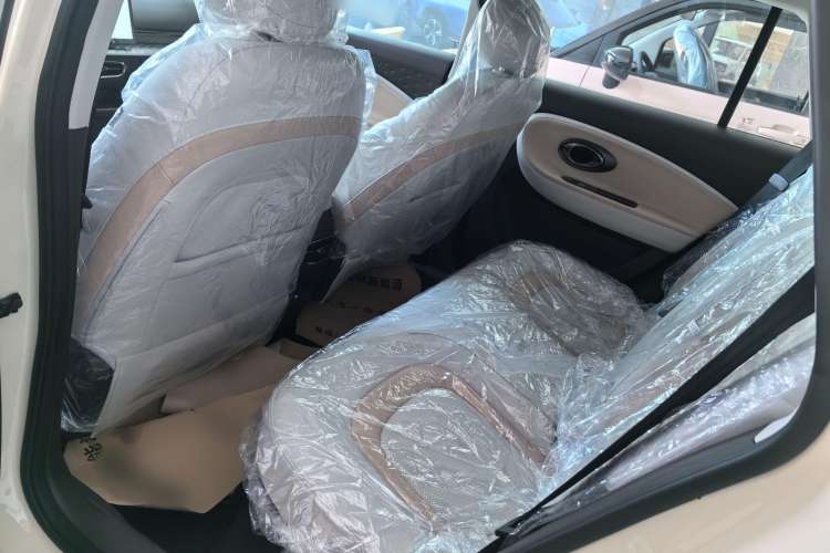 Used JAC Yiwei 3 2023 405km Pro Interior 3