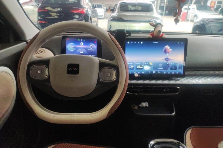 Used JAC Yiwei 3 2023 405km Lite Interior 3