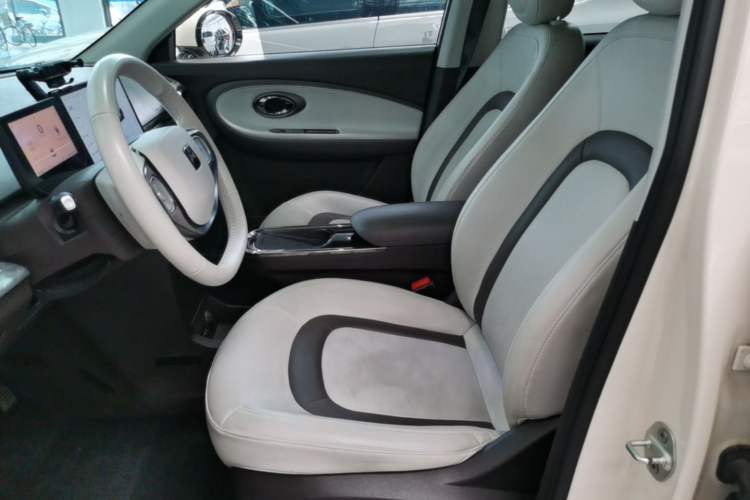 Used JAC Yiwei 3 2023 405km Air Left Front Seat