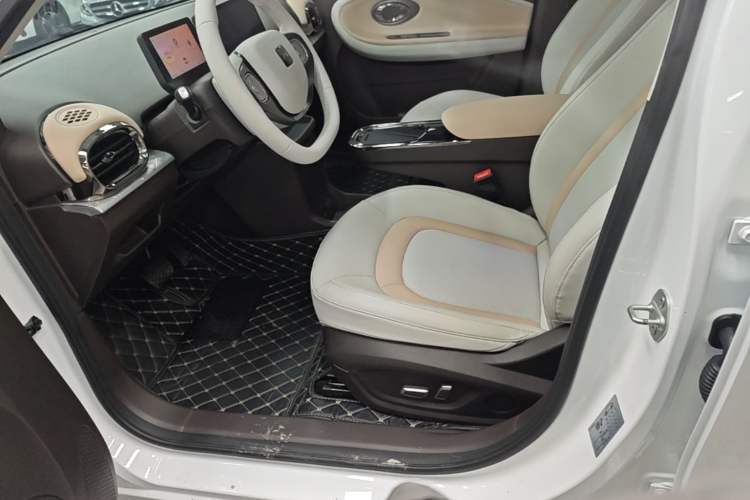 Used JAC Yiwei 3 2023 405km Air Left Front Seat