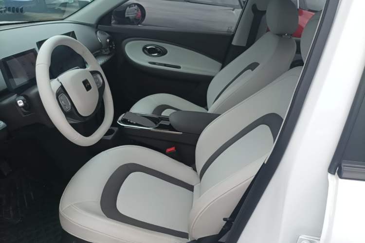 Used JAC Yiwei 3 2023 405km Lite Left Front Seat