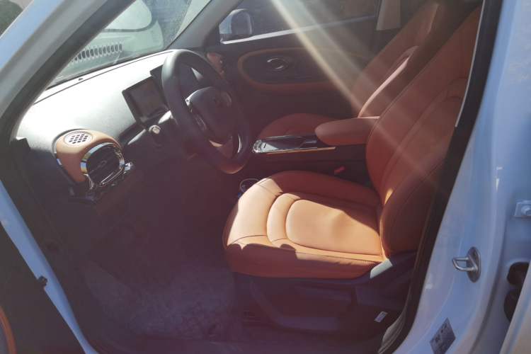 Used JAC Yiwei 3 2023 505 km Championship Edition Left Front Seat