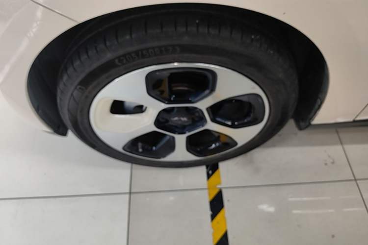 Used JAC Yiwei 3 2023 505km Pro Left Front Wheel Hub