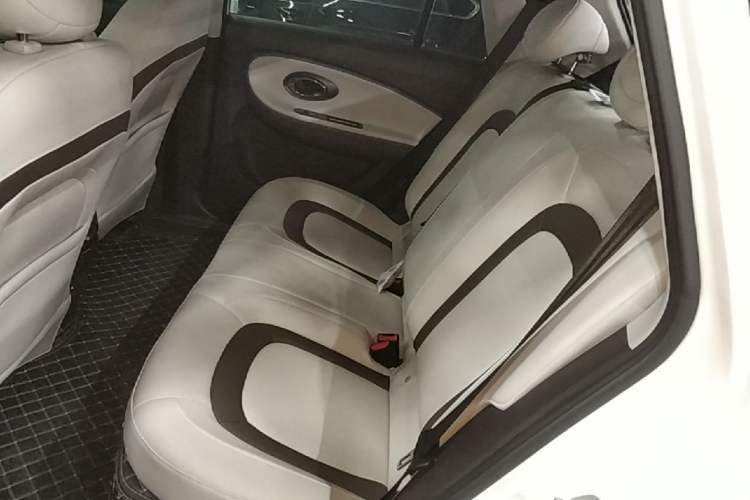 Used JAC Yiwei 3 2023 505 km Championship Edition Left Rear Seat