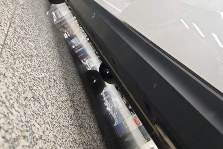 Used JAC Yiwei 3 2023 405km Air Left Side Sill