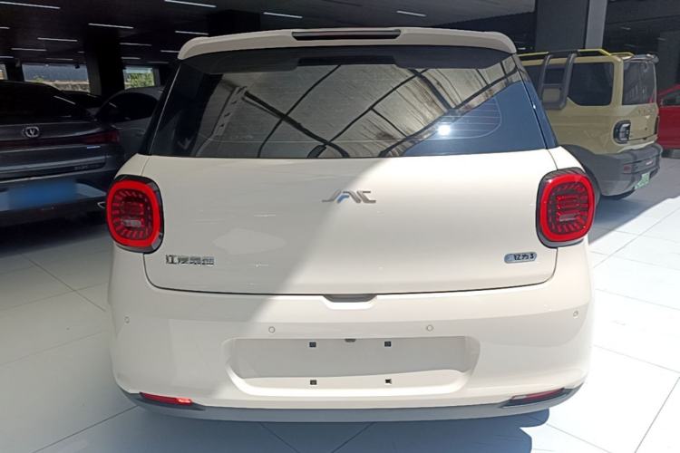 Used JAC Yiwei 3 2023 505km Air Rear
