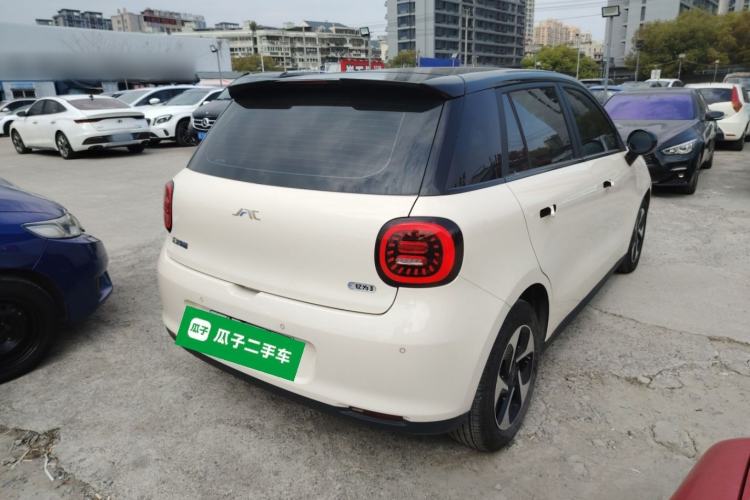 Used JAC Yiwei 3 2023 505km Pro Rear Right 45 Deg