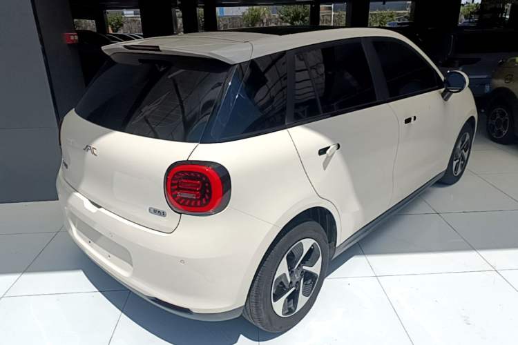Used JAC Yiwei 3 2023 505km Air Rear Right 45 Deg
