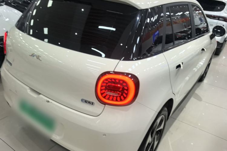 Used JAC Yiwei 3 2023 405km Air Rear Right 45 Deg