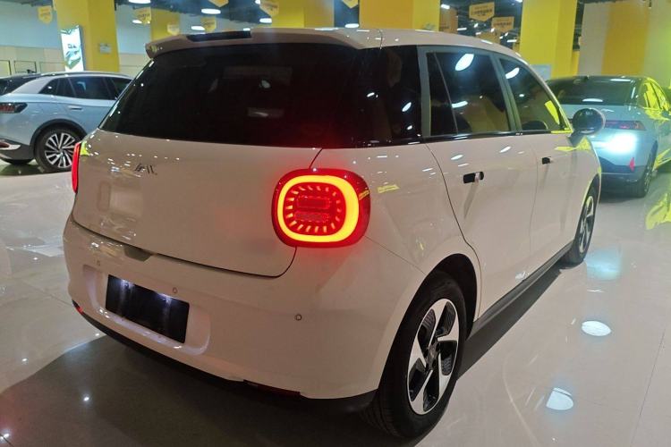 Used JAC Yiwei 3 2023 405km Pro Rear Right 45 Deg