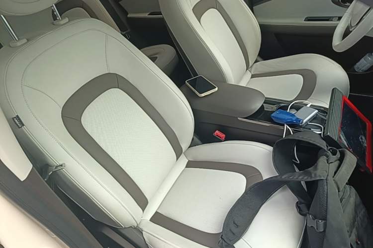 Used JAC Yiwei 3 2023 505km Air Right Front Seat