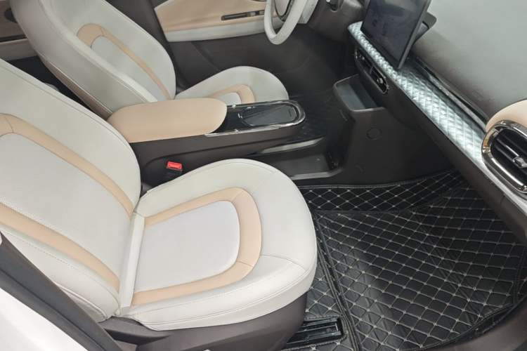 Used JAC Yiwei 3 2023 405km Air Right Front Seat