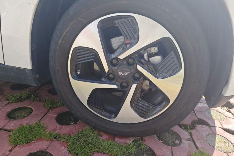 Used JAC Yiwei 3 2023 405km Lite Right Front Wheel Hub