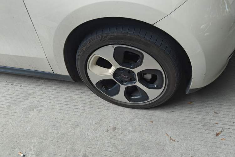 Used JAC Yiwei 3 2023 505km Pro+ Right Front Wheel Hub