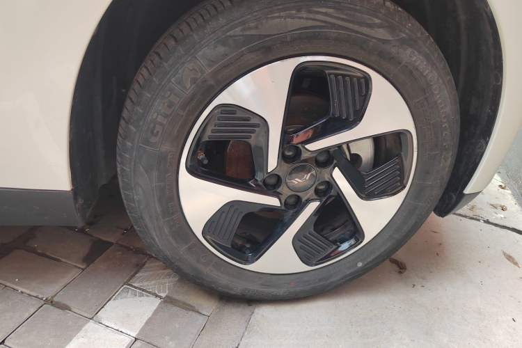 Used JAC Yiwei 3 2023 405km Lite Right Front Wheel Hub