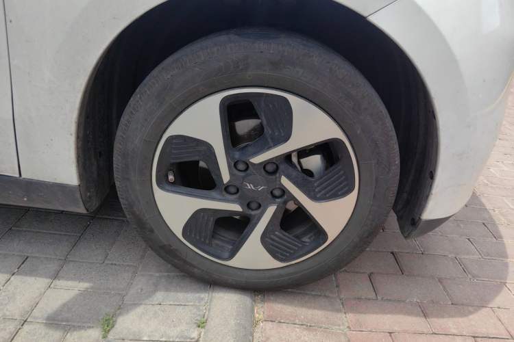 Used JAC Yiwei 3 2023 405km Lite Right Front Wheel Hub