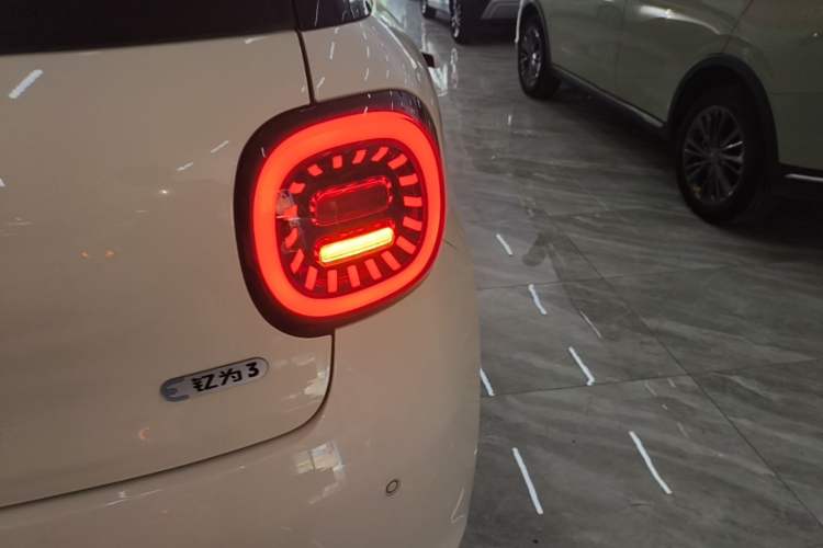 Used JAC Yiwei 3 2023 405km Air Right Rear Taillight