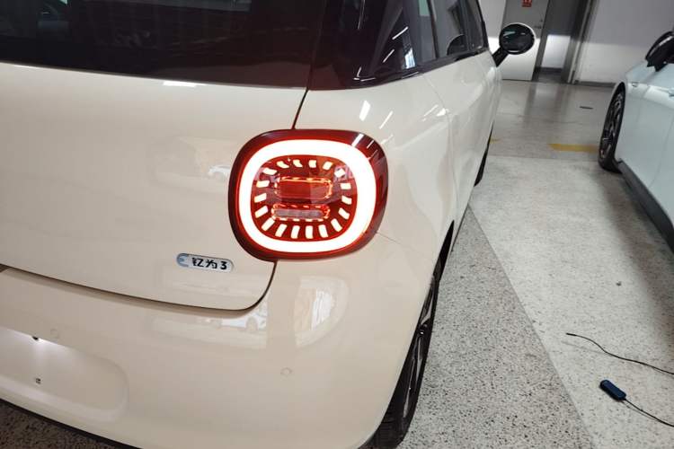 Used JAC Yiwei 3 2023 405km Air Right Rear Taillight