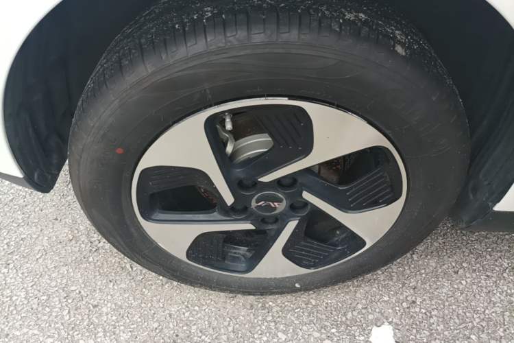 Used JAC Yiwei 3 2023 405km Lite Right Rear Wheel Hub