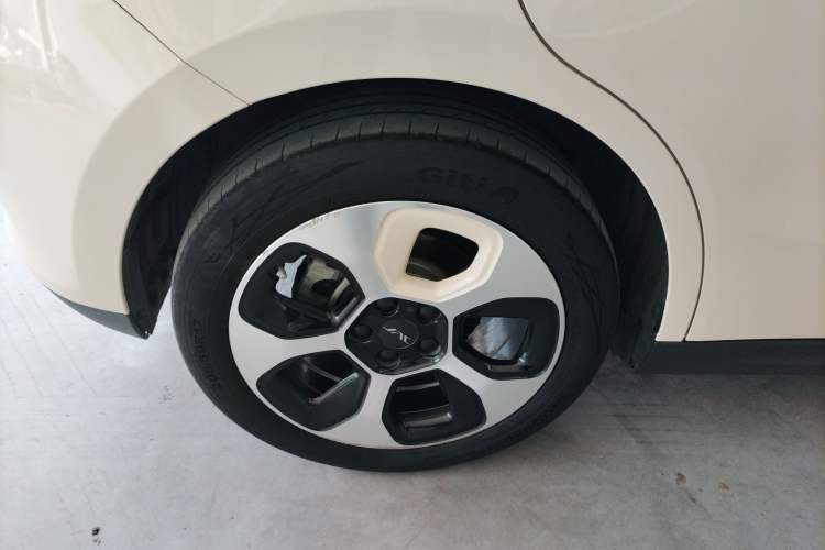 Used JAC Yiwei 3 2023 505km Pro Right Rear Wheel Hub