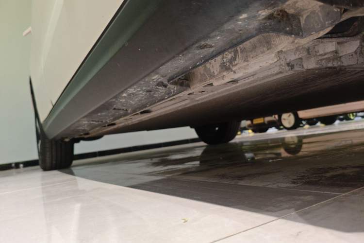 Used JAC Yiwei 3 2023 405km Pro Right Side Sill