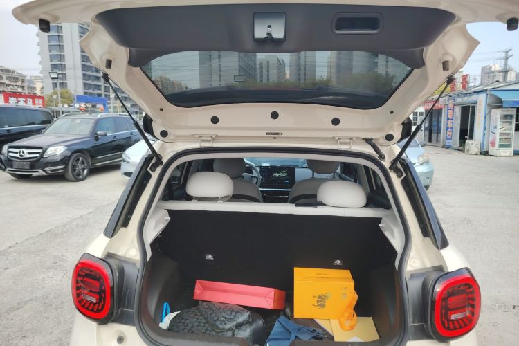 Used JAC Yiwei 3 2023 505km Pro Trunk