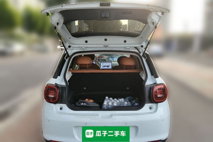 Used JAC Yiwei 3 2023 405km Air Trunk