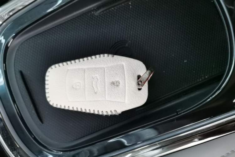 Used JAC Yiwei 3 2023 405km Air Vehicle Key