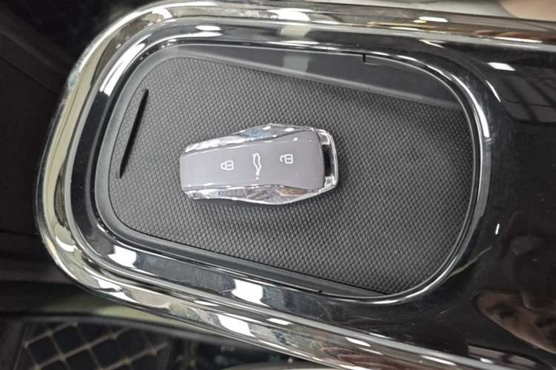 Used JAC Yiwei 3 2023 405km Air Vehicle Key